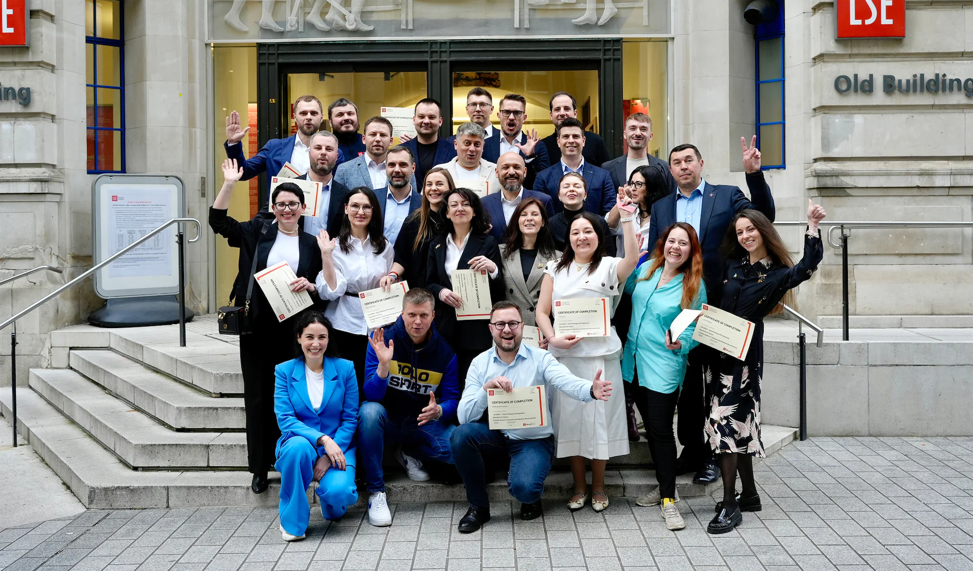 <p><strong>Leaders</strong> for Ukraine — Solutions for the World!</p>
